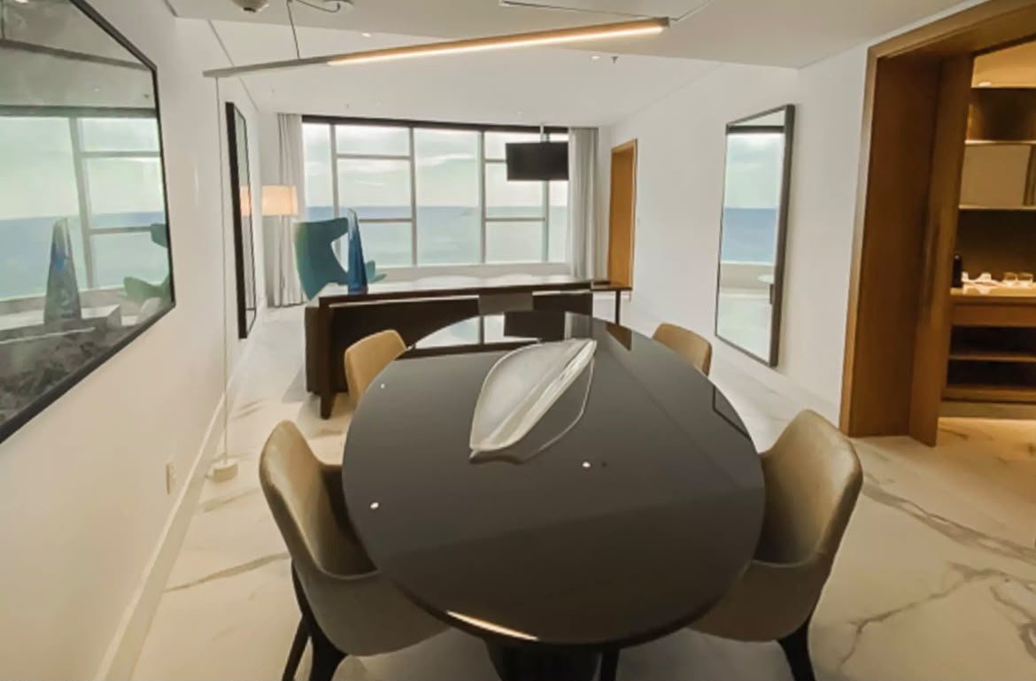 Nacional Suite — dining room